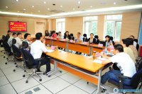 进修学校领导班子民主生活会1